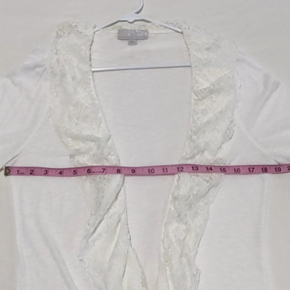 Lacy Ruffled Sweater - Picture 7 of 8